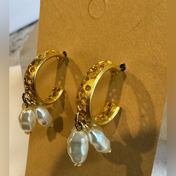 Gold Tone Fashion Hoop Freshwater Pearl Earrings - Picture 6 of 6
